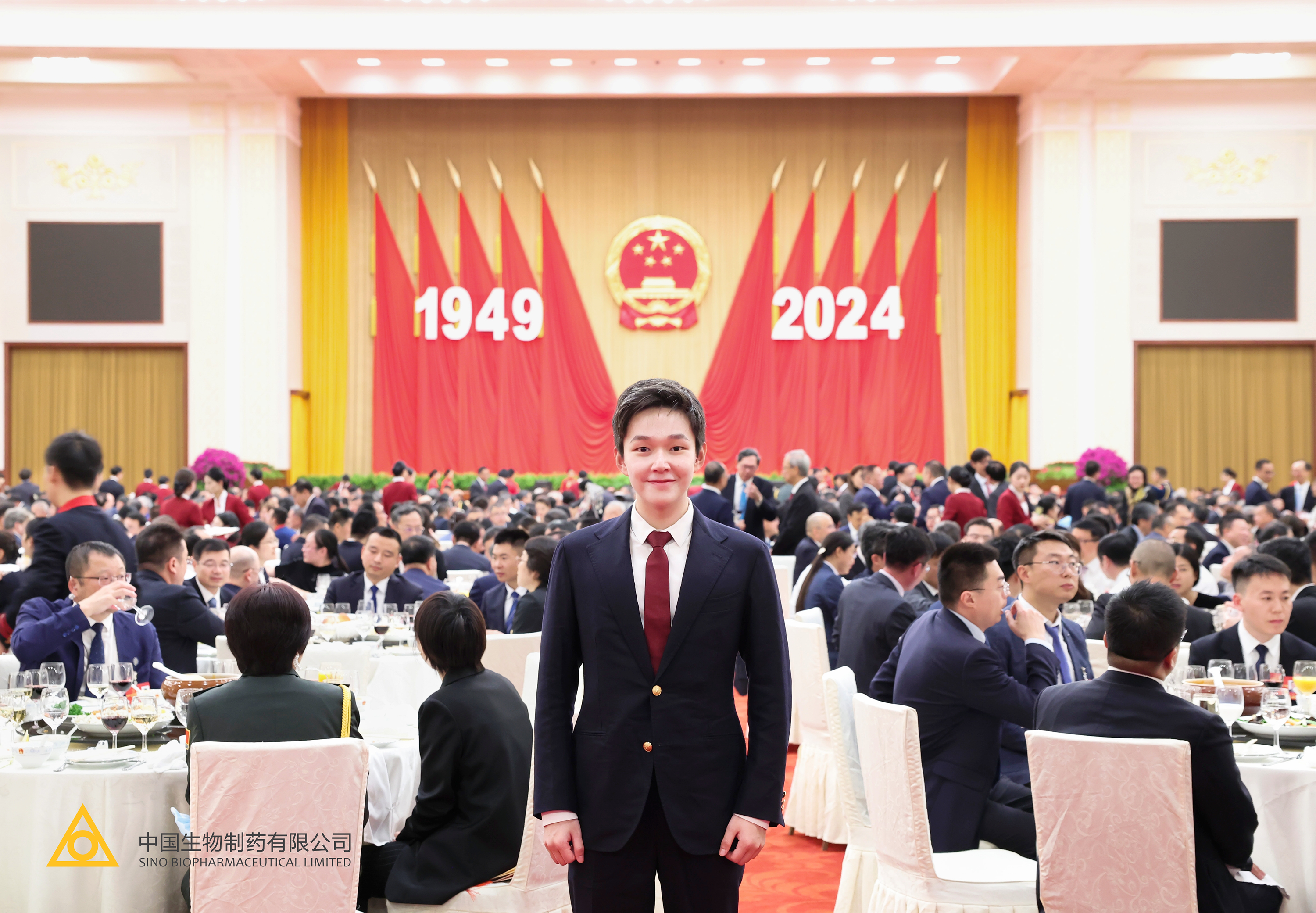 谢其润、谢承润应邀出席2024年国庆系列活动